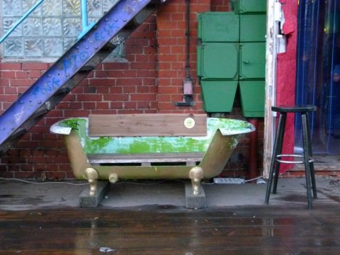 Bade-Sofa in Friedrichshain